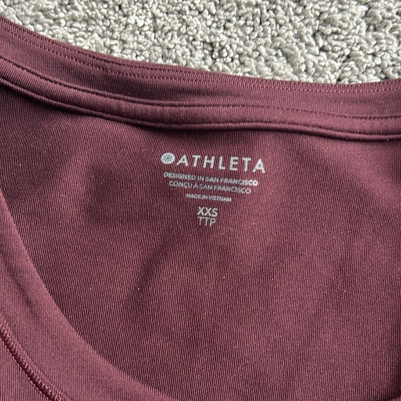 Athleta maroon top - Picture 2 of 4